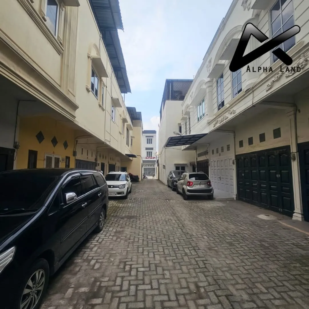 Komple Maple jalan. Mapilindo